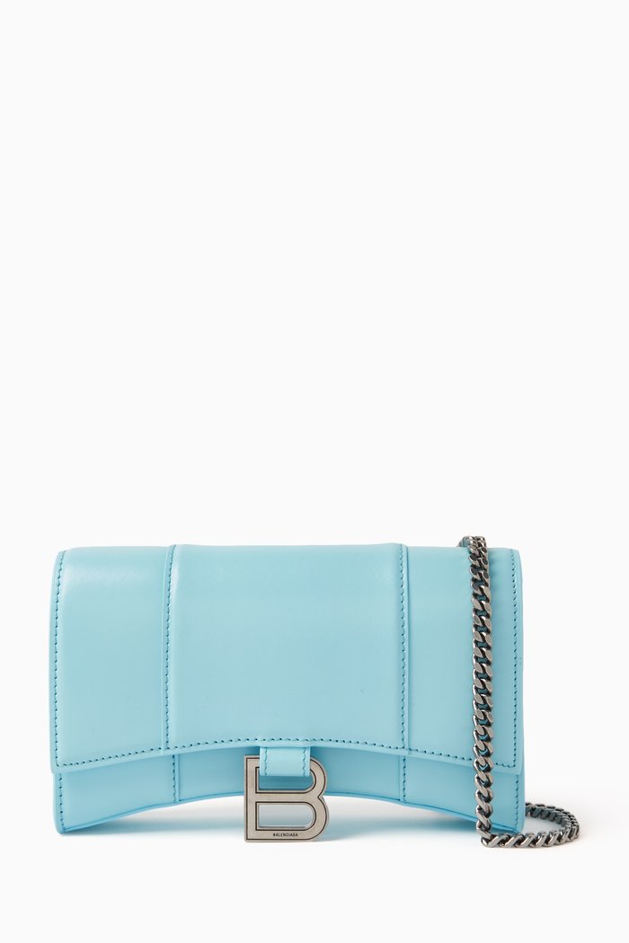 

Hourglass Wallet on Chain in Shiny Box Calfskin, Blue