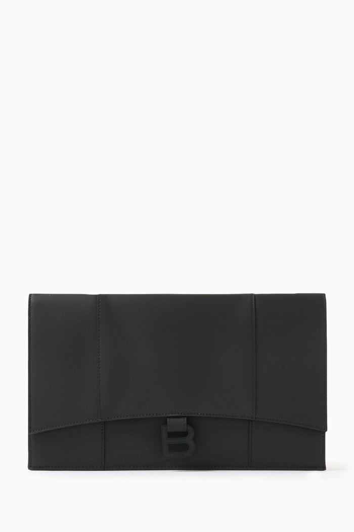 

Hourglass Flat Pouch with Flap in Matte Calfskin-leather, Black