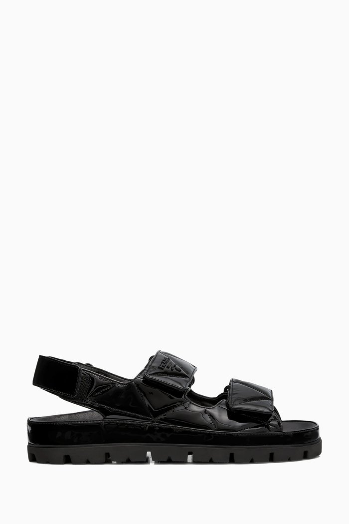 Quilted Sandals in Patent Leather, Black