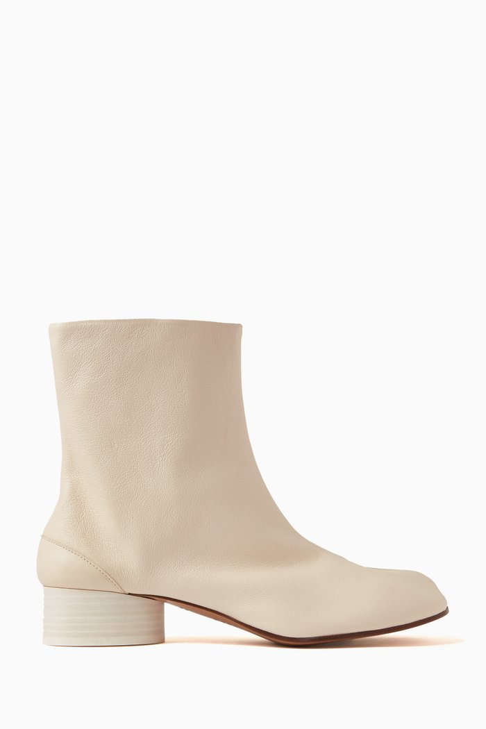 

Tabi 30 Ankle Boots in Leather, White