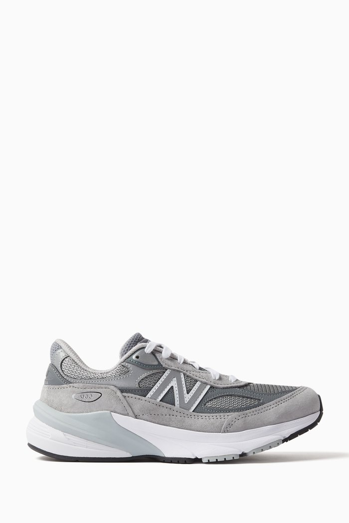 

990v6 Sneakers in Suede & Mesh, Grey