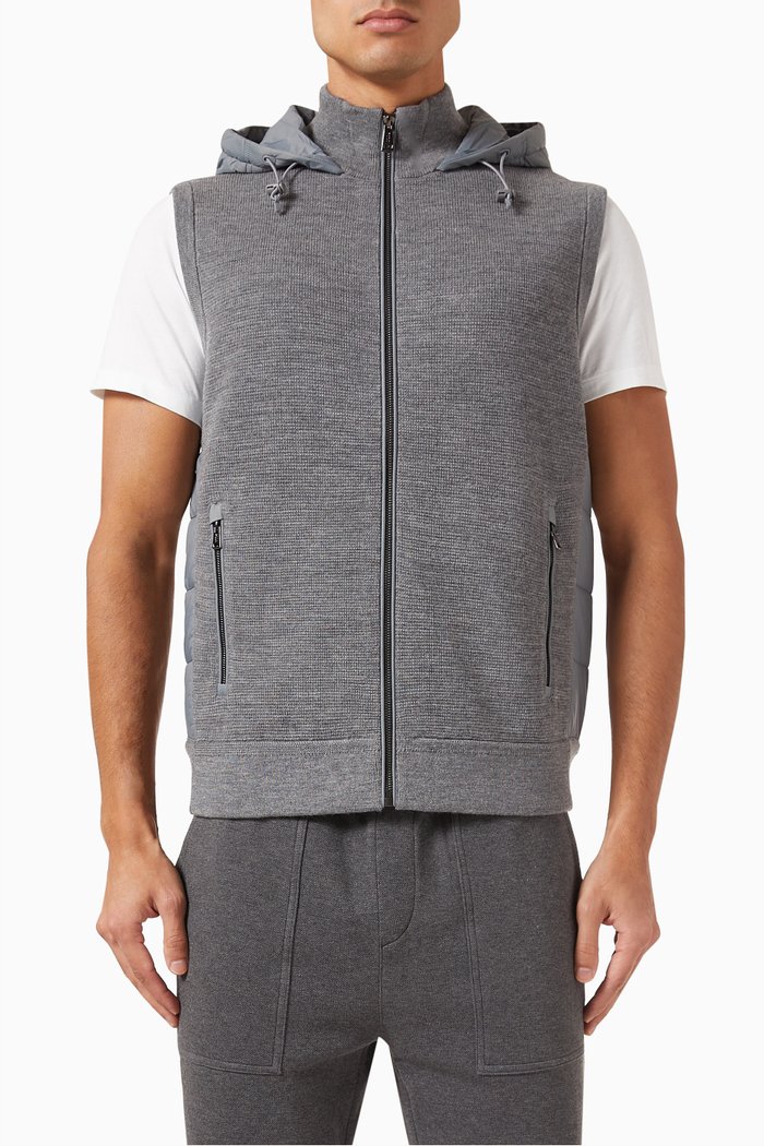 

Hybrid Sweater Vest in Merino Wool Blend & Quilted Nylon, Grey