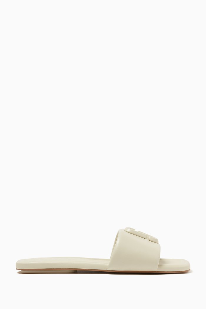 

The J Marc Slide Sandals in Leather, White