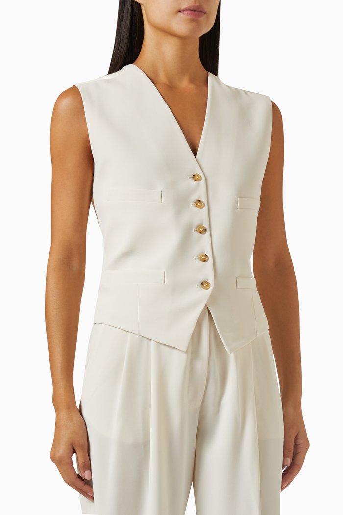 

Ruby Vest in Gabardine, Neutral