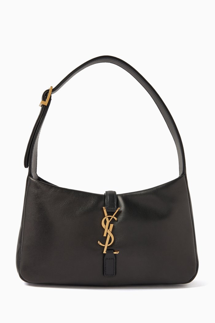 

Le 5 à 7 Hobo Shoulder Bag in Padded Lambskin Leather, Black