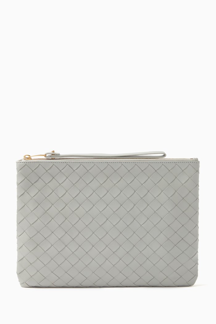 Medium Flat Pouch in Intrecciato Leather, Grey
