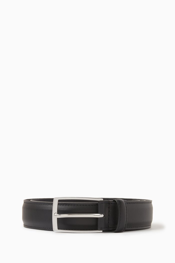 Smooth Buckled Belt in Leather, Black