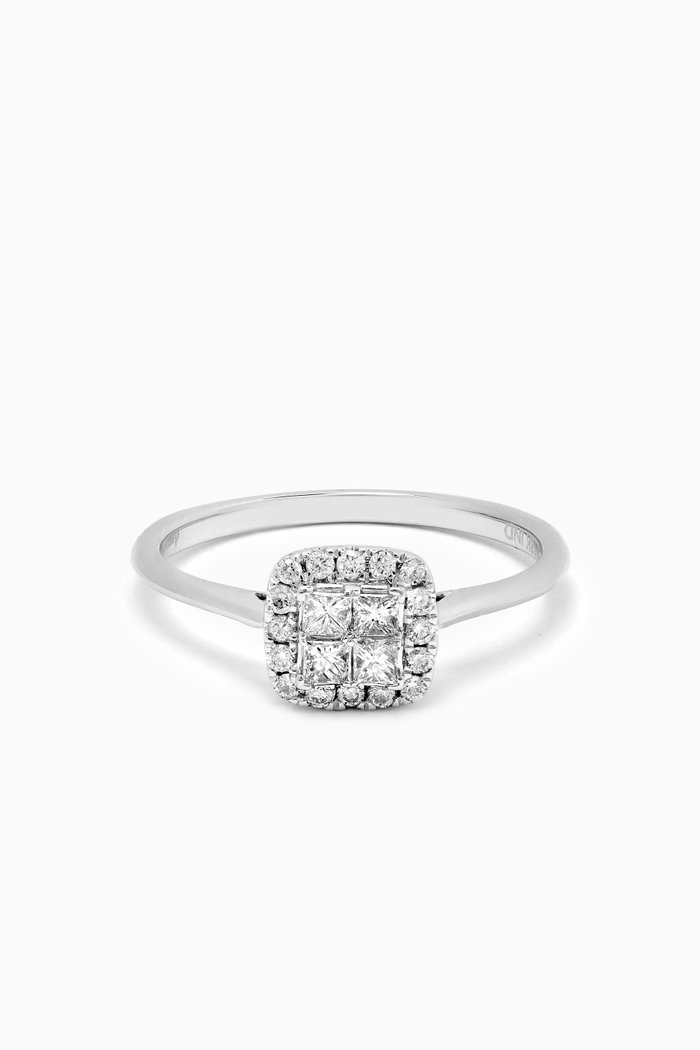 

Illusion Cushion Diamond Ring in 18kt White Gold