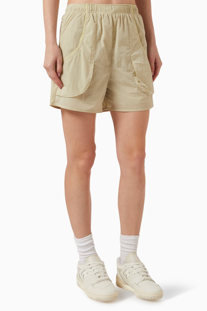 

Devan Blocked Shorts in Nylon-mesh, Neutral