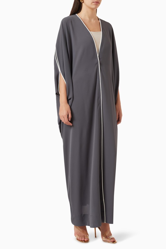 

Woven Abaya in Crepe, Grey