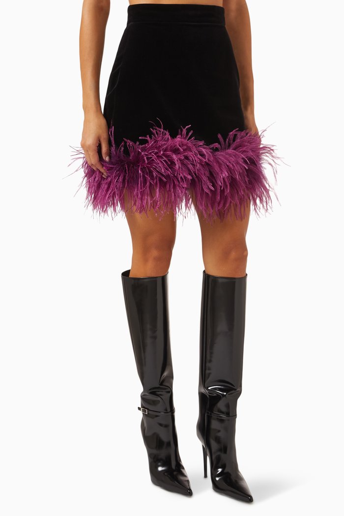 

The Way Up High Mini Skirt in Velvet, Black