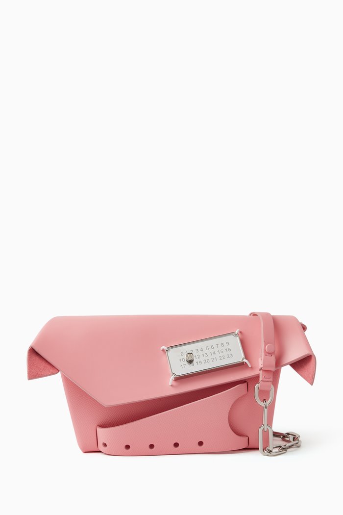 

Small Snatched Classique Bag in Leather, Pink
