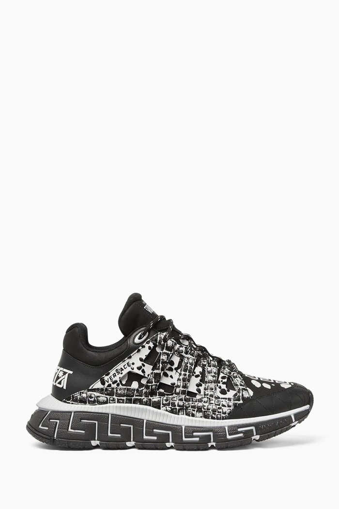 

Trigreca Low-top Sneakers in Leather, Black