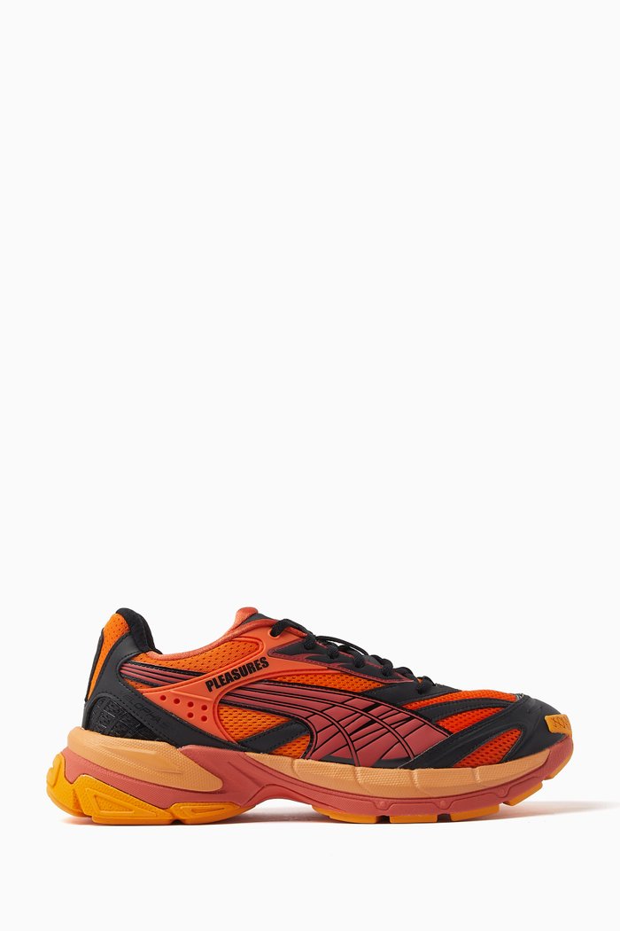 

Velophasis Pleasures Low-top Sneakers in Mesh, Orange