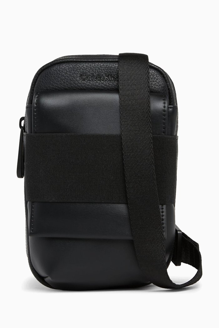 

Crossbody Reporter Bag in Faux Leather, Black