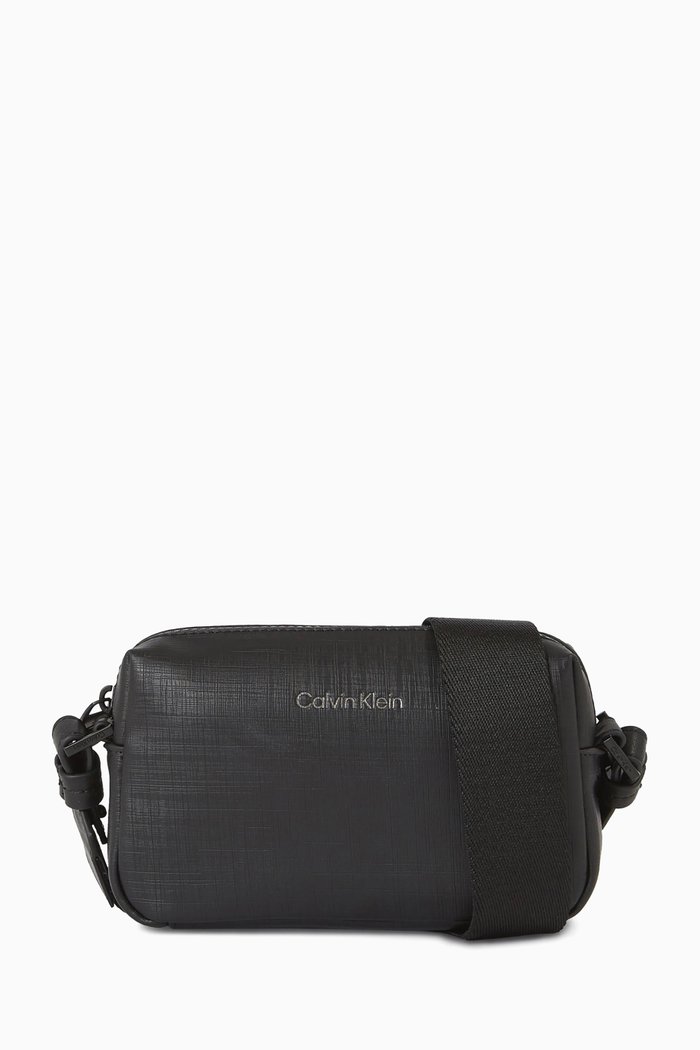 

Checked Camera Bag in Faux Leather, Black