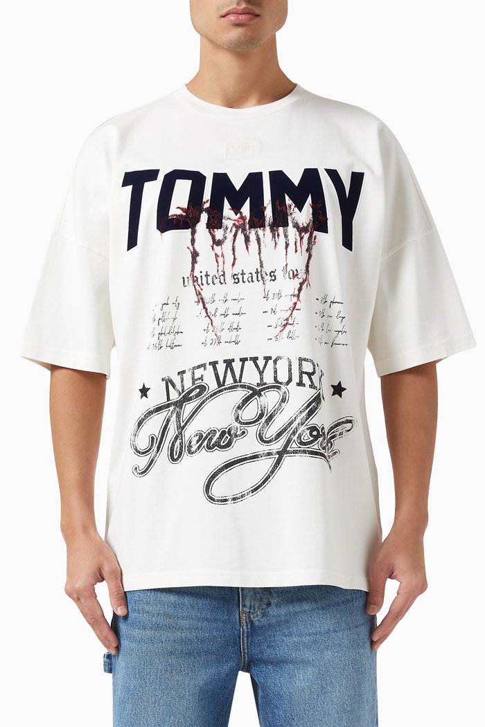 

Heavy Wash Graphic Logo T-Shirt in Cotton, White