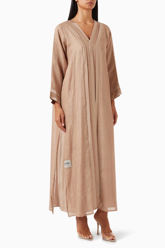 

Fall04 Tonal Abaya Set in Linen, Neutral