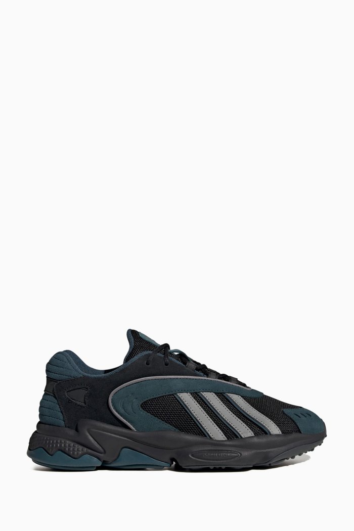 

Oztral Sneakers in Suede & Mesh, Black