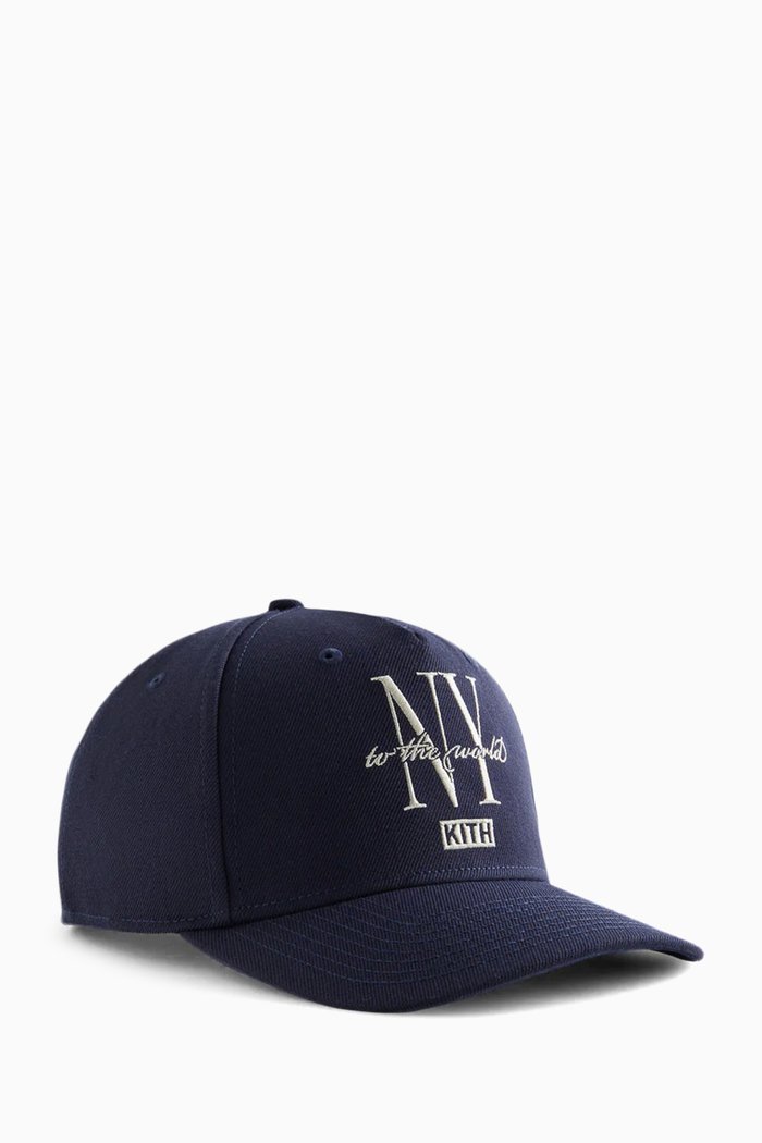 

Gwynn Pinch Crown Snapback Cap in Acrylic-blend, Blue