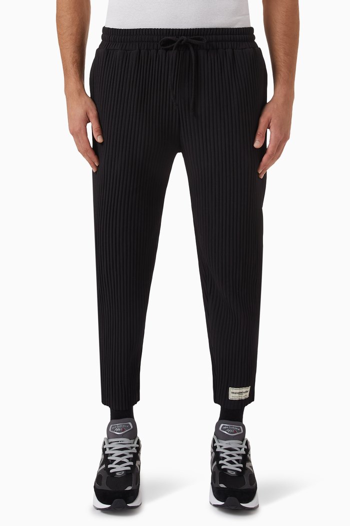 

Tapered Pants in PLISSE100©, Black