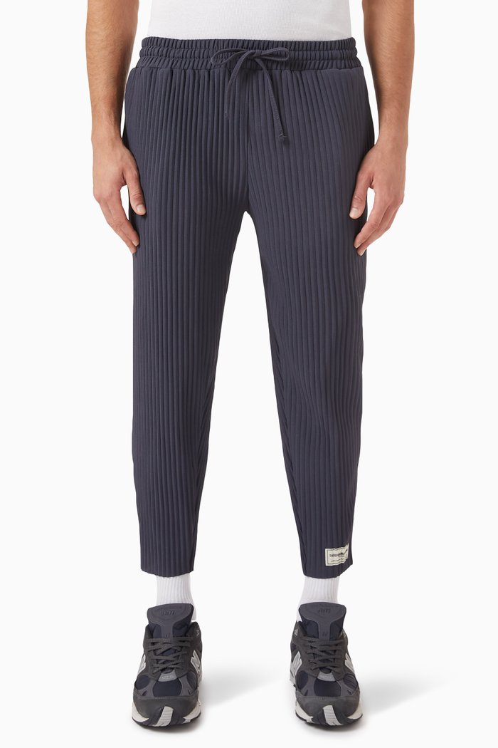 

Tapered Pants in PLISSE100©, Grey