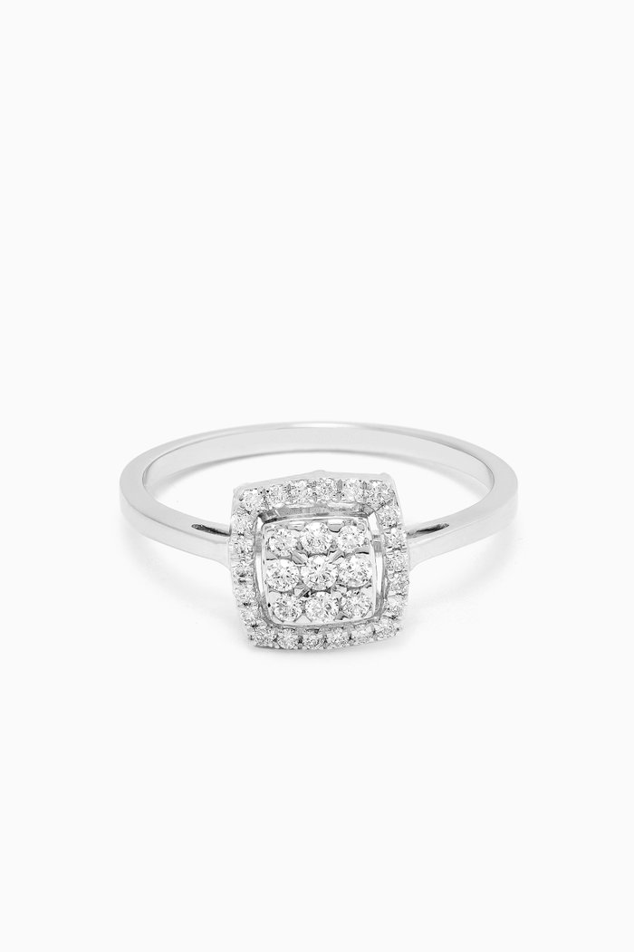 

Illusion Cushion Diamond Ring in 18kt White Gold