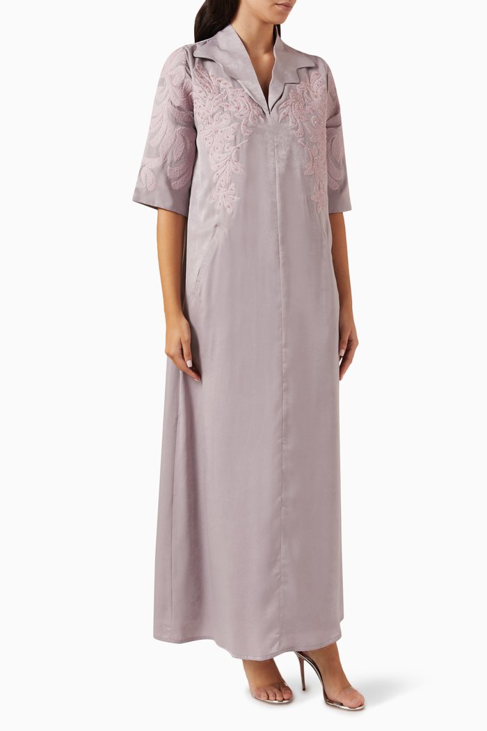 

Lace-embroidered Kaftan, Grey