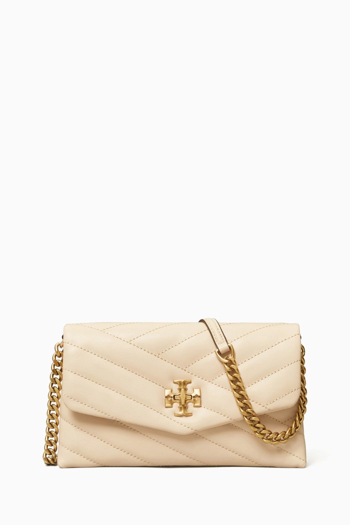 

Kira Chevron Chain Wallet in Leather, Neutral