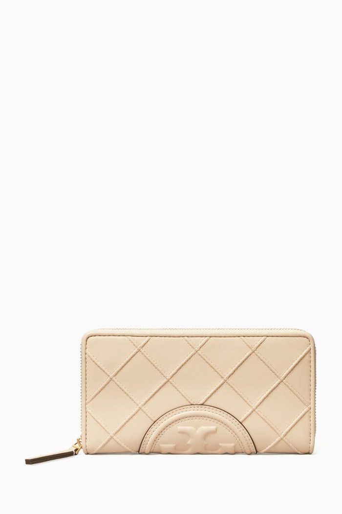 

Fleming Soft Zip Continental Wallet in Leather, Neutral