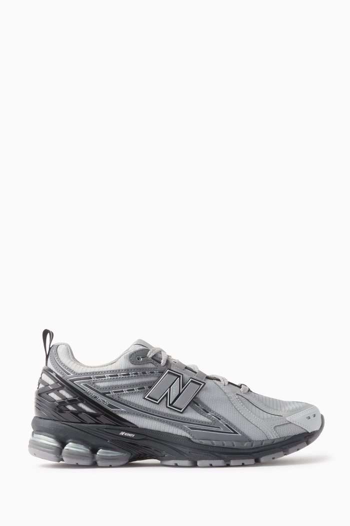 

1906R Sneakers in Synthetic & Mesh, Grey