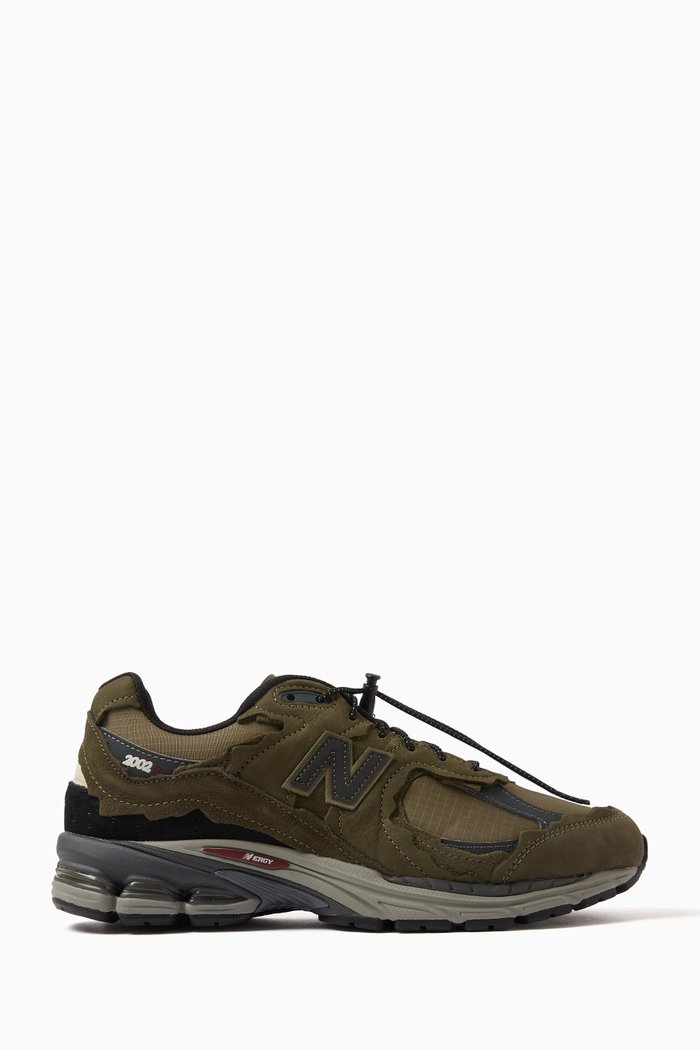 

2002R Protection Pack V3 Sneakers in Mesh, Green