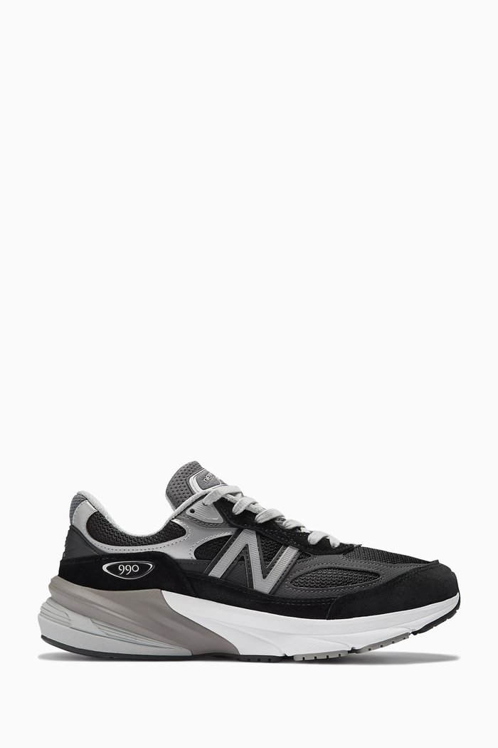 

990v6 Sneakers in Suede & Mesh, Black