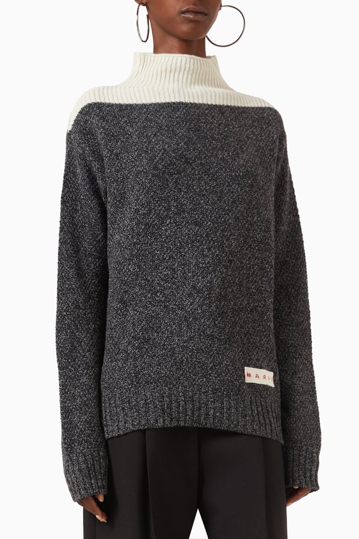 

Logo Patch Turtleneck Sweater in Knit, Grey