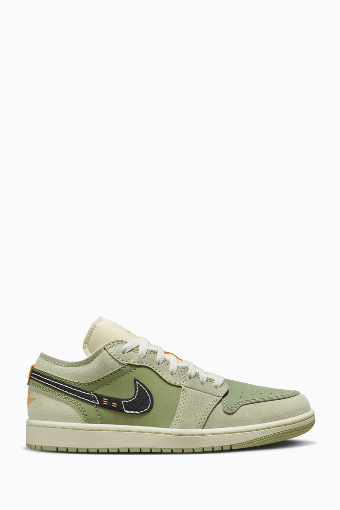 

Air Jordan 1 Low SE Craft Sneakers in Leather, Green