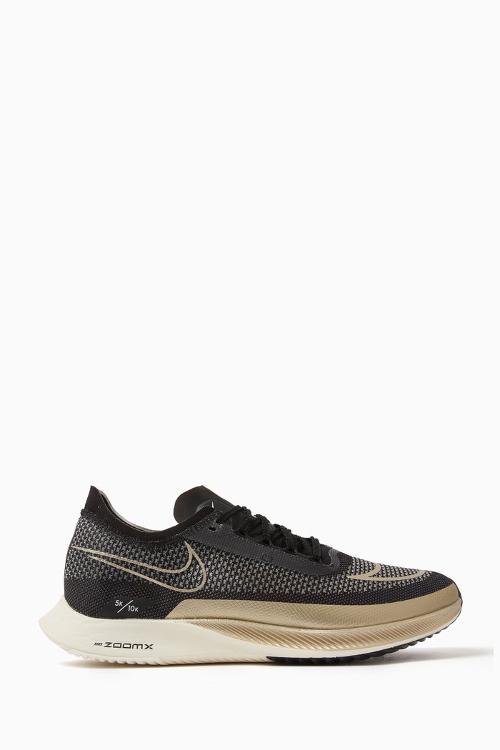 

Streakfly Racing Sneakers in Knit, Black