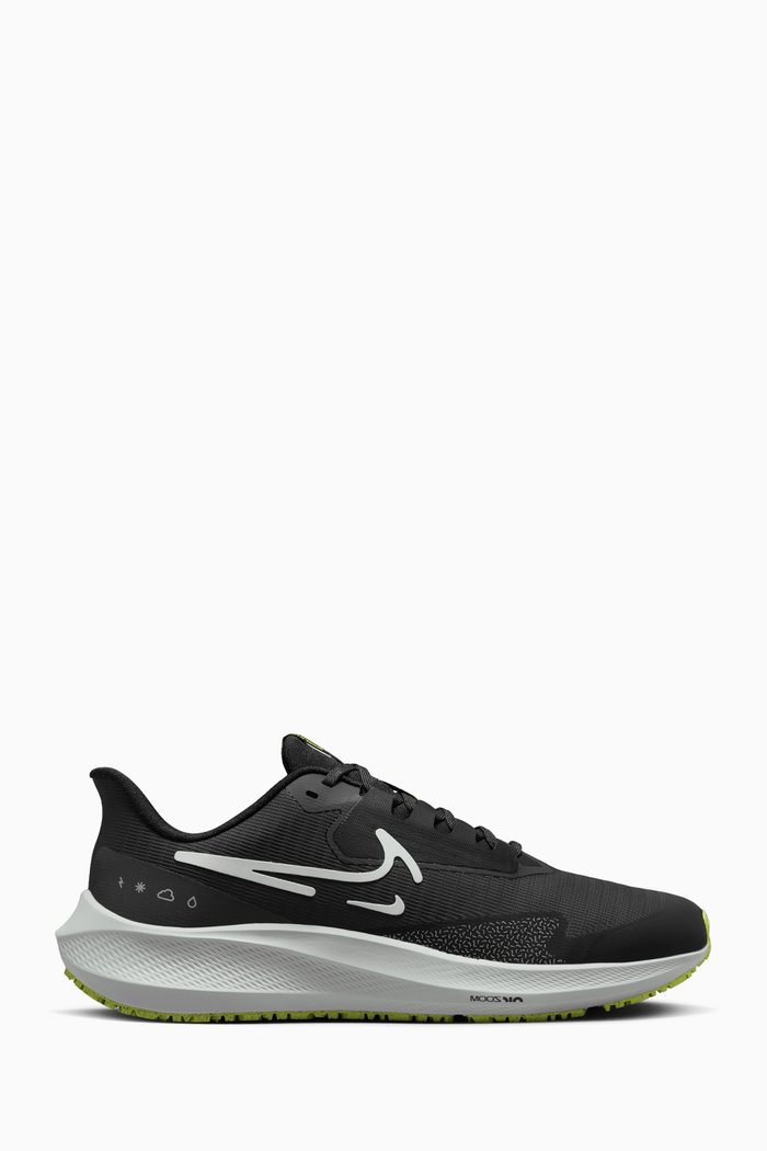 

Air Zoom Pegasus 39 Shield Sneakers in Mesh, Black