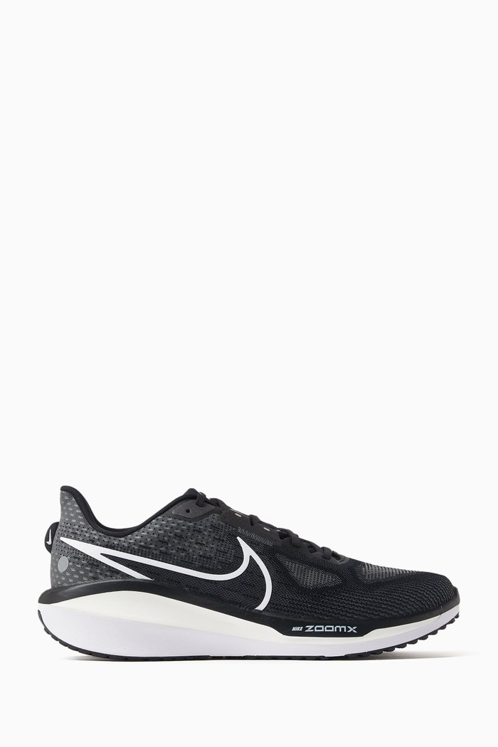 

Vomero 17 Sneakers in Mesh, Black