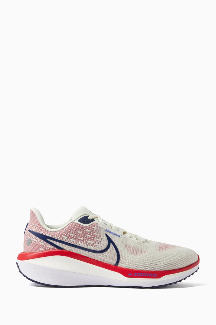 

Vomero 17 Sneakers in Mesh, Pink
