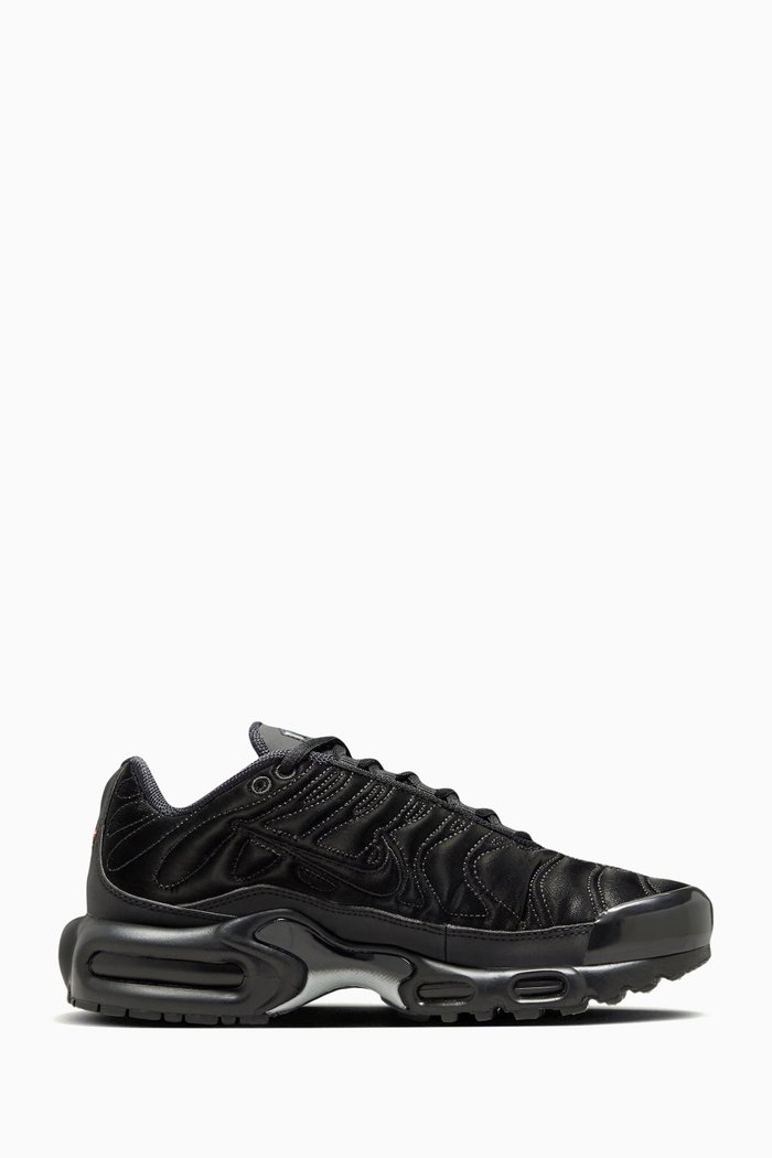 

Air Max Plus Sneakers in Mesh-knit, Black