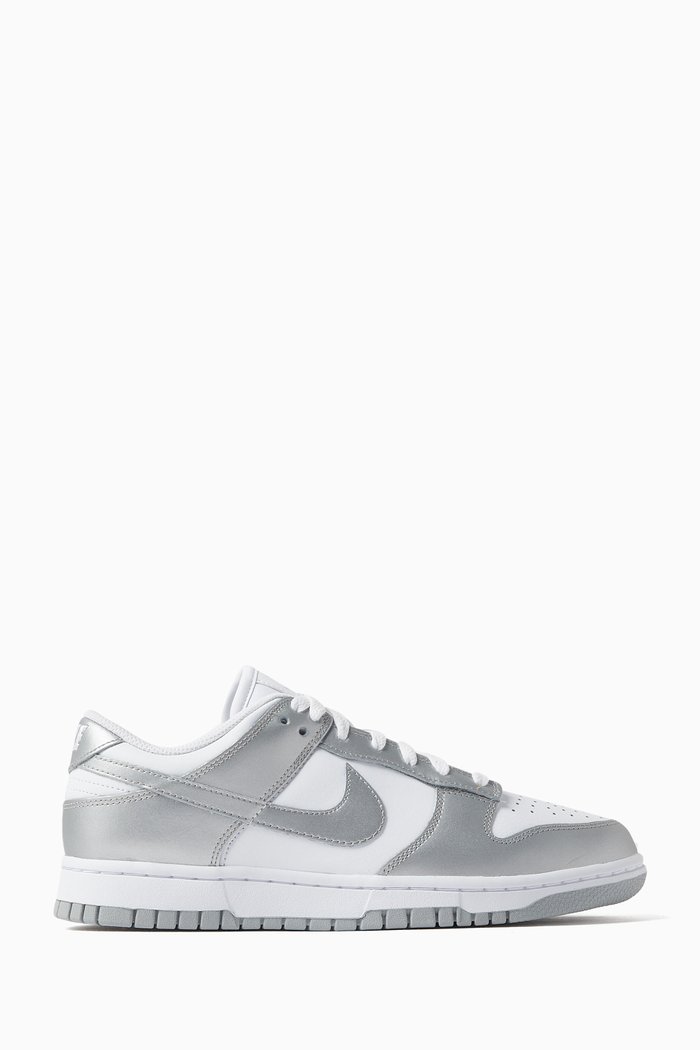

Dunk Low Top Sneakers in Leather, Silver