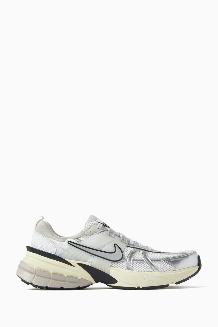 

V2K Run Sneakers in Mesh, Silver