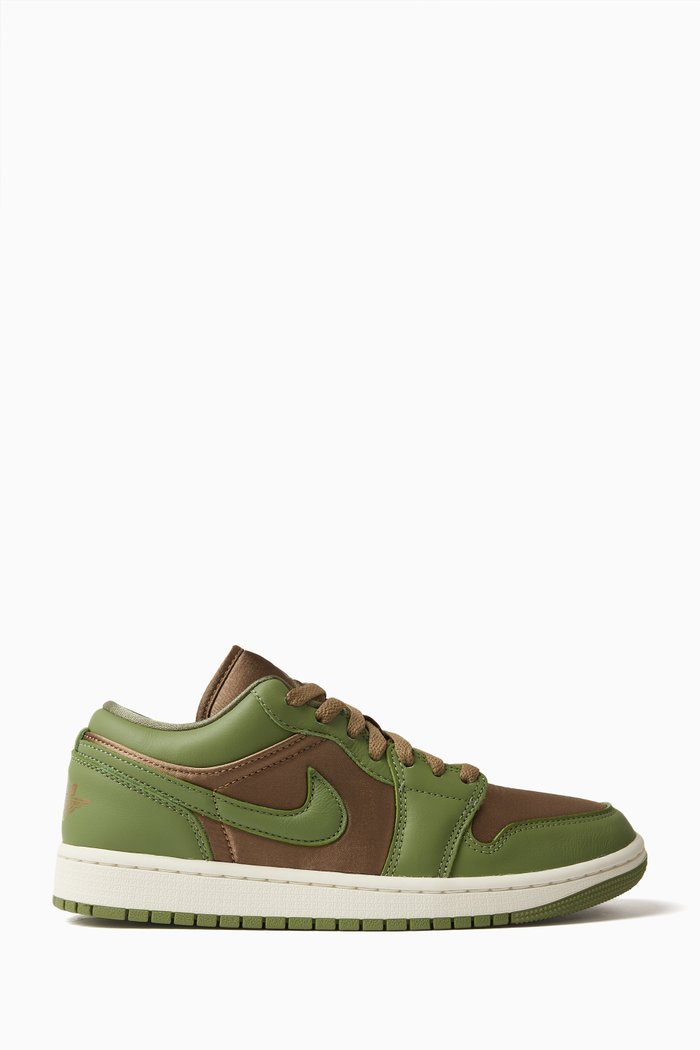 

Air Jordan 1 Low-top Sneakers in Leather, Green