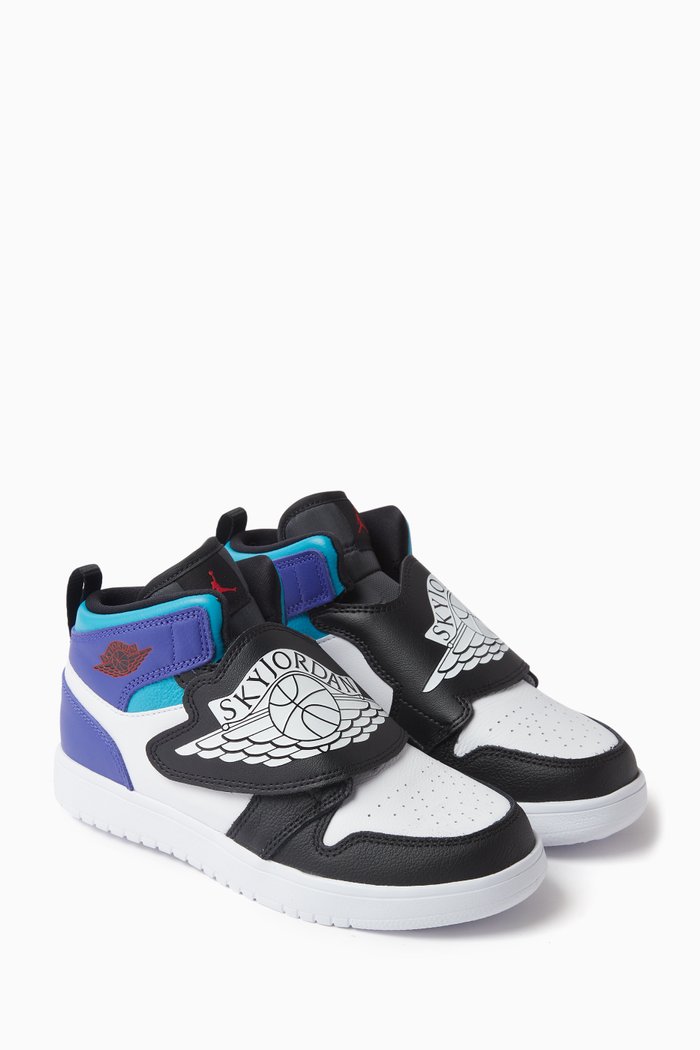 

Kids Sky Jordan 1 Sneakers in Leather, Multicolour