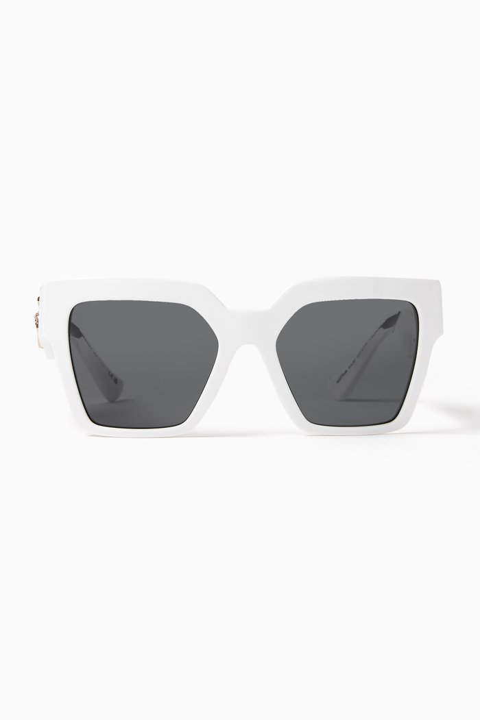 

Butterfly Medusa Sunglasses in Acetate, White