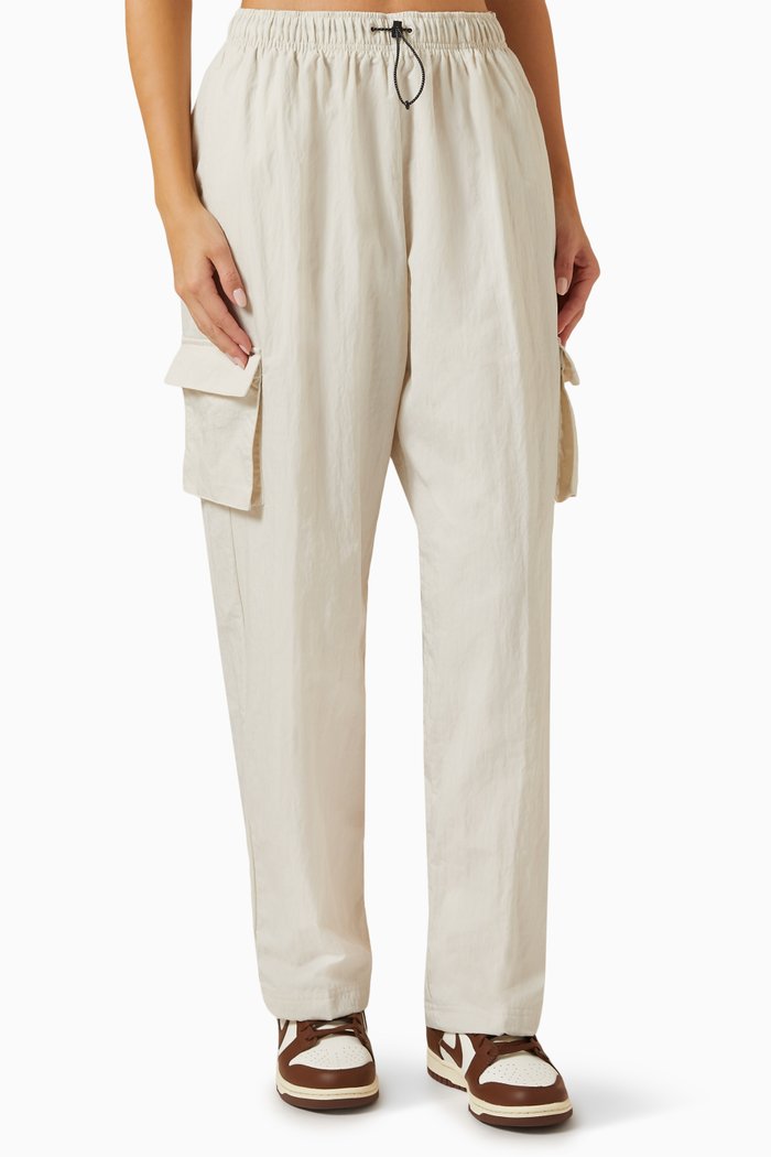 Sportswear Essential Cargo Pants in Nylon, Neutral