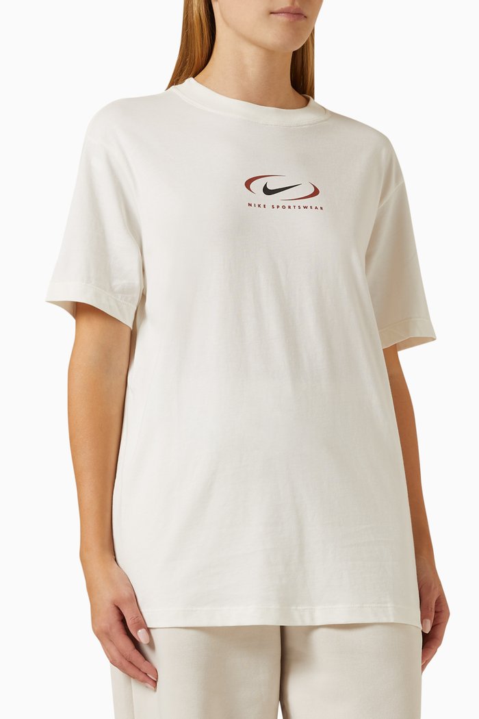 

Sportswear Graphic T-shirt in Jersey, Neutral