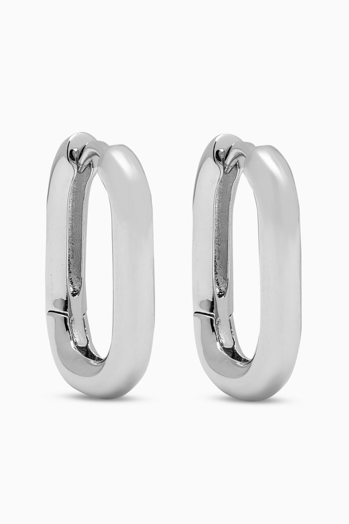 

Chain Link Huggie Earrings in Sterling Silver