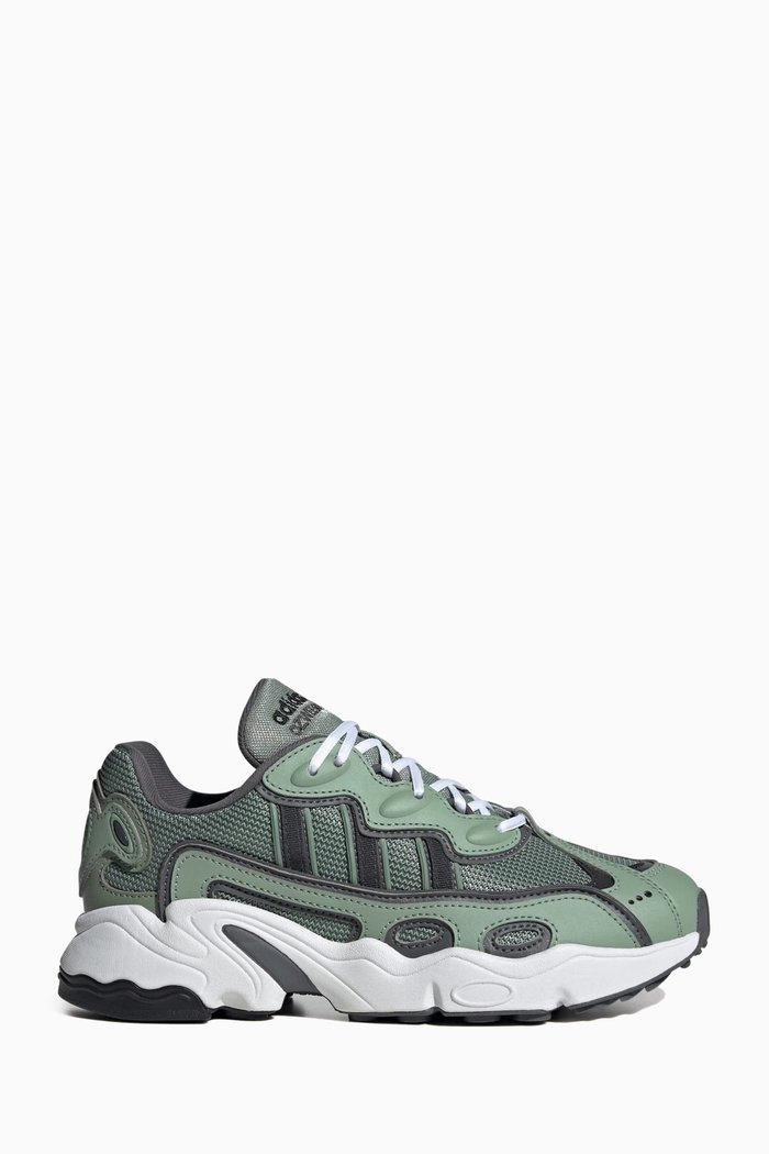 

Ozweego OG Low-top Sneakers in Mesh, Grey