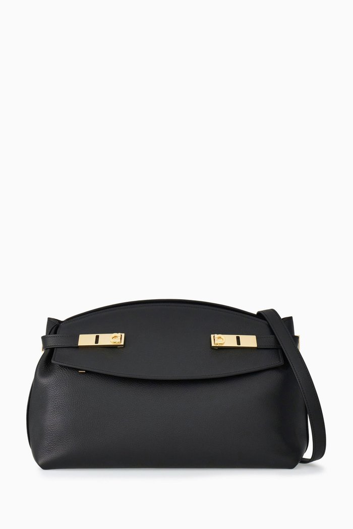 

Large Hug Shoulder Bag in Leather, Black